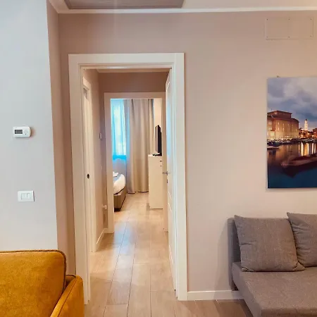 Urban Chic Apartament Bari